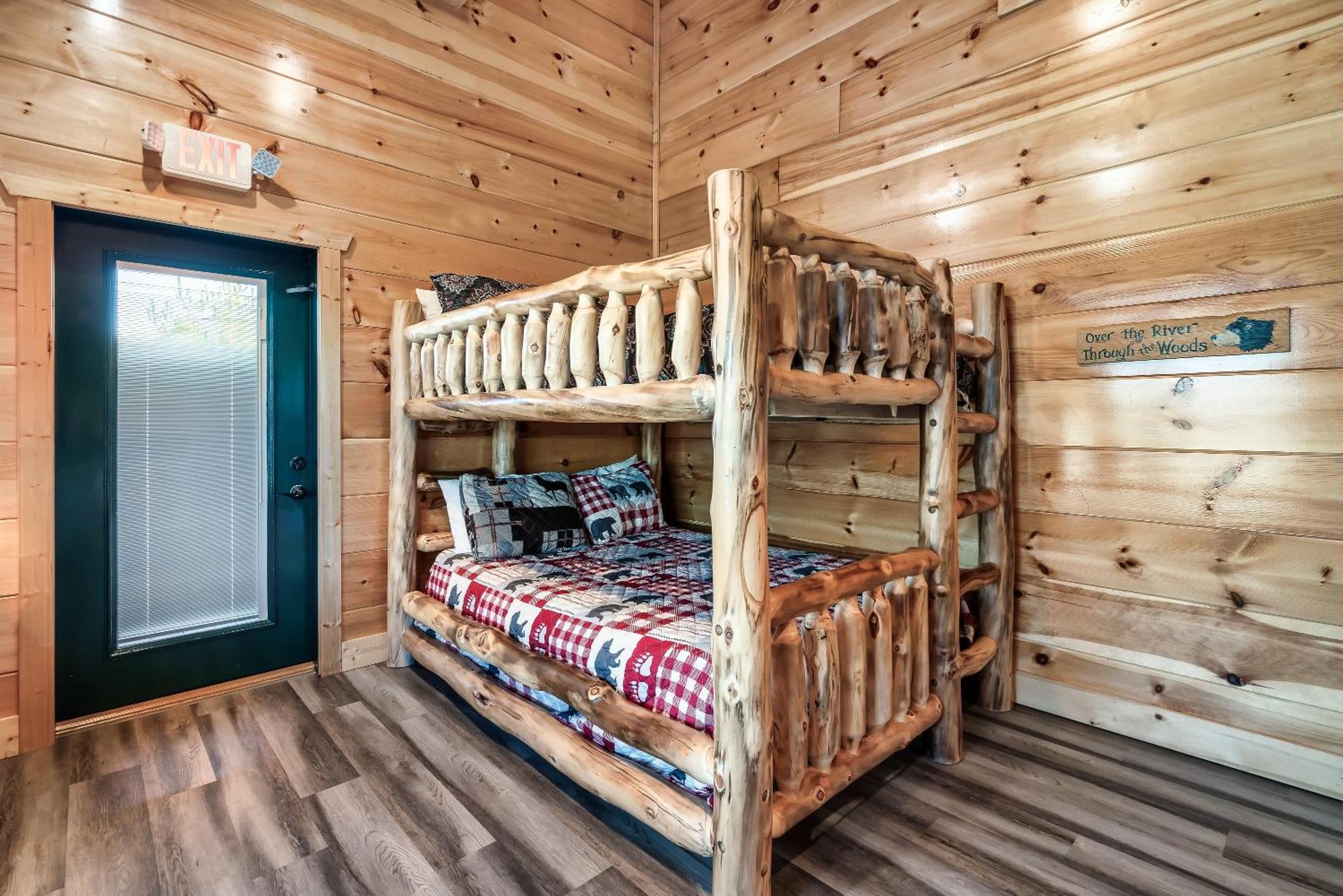 Full Equipped Cabin With A Pool And Game Room Smokies Views Gatlinburg Eksteriør bilde