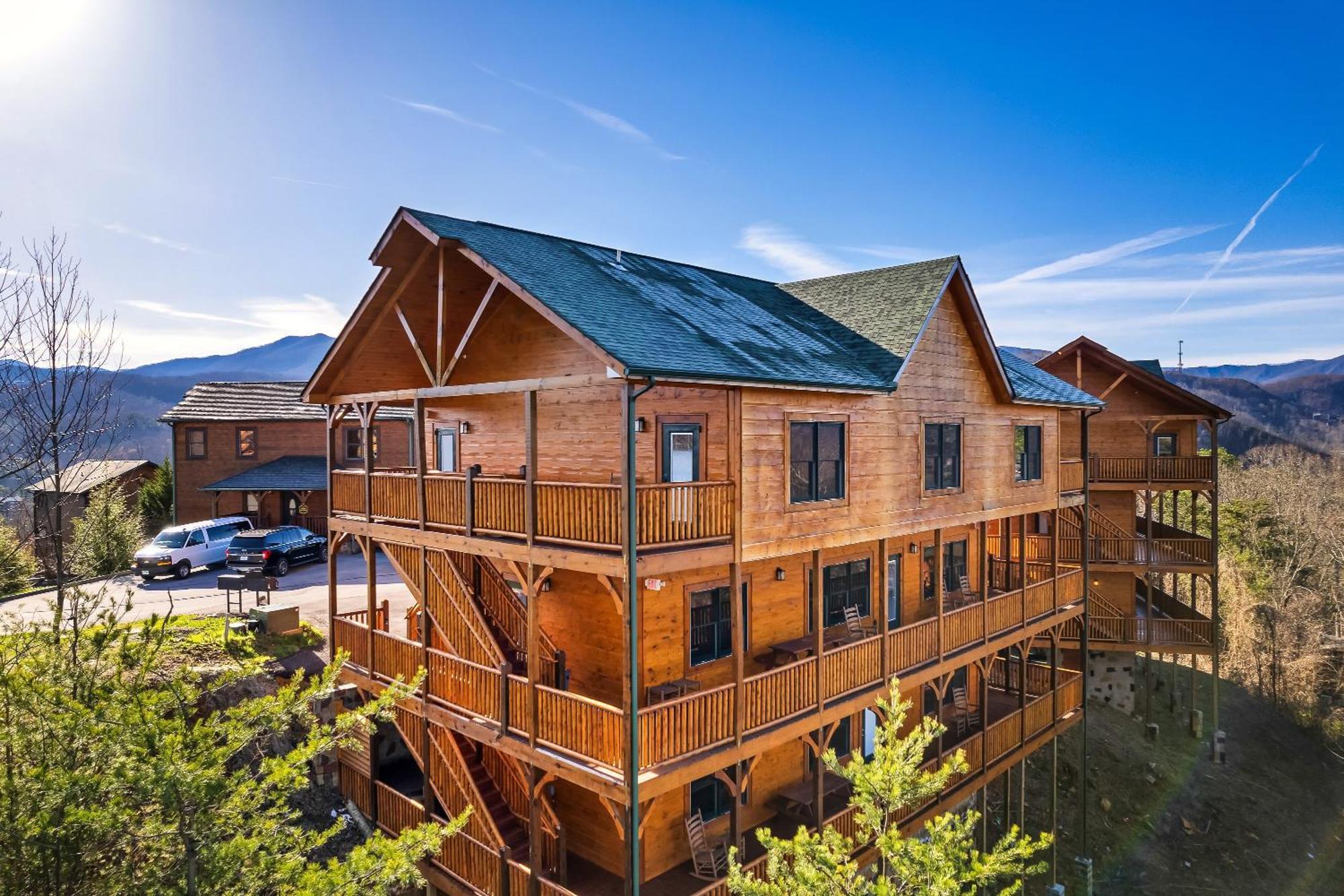 Full Equipped Cabin With A Pool And Game Room Smokies Views Gatlinburg Eksteriør bilde