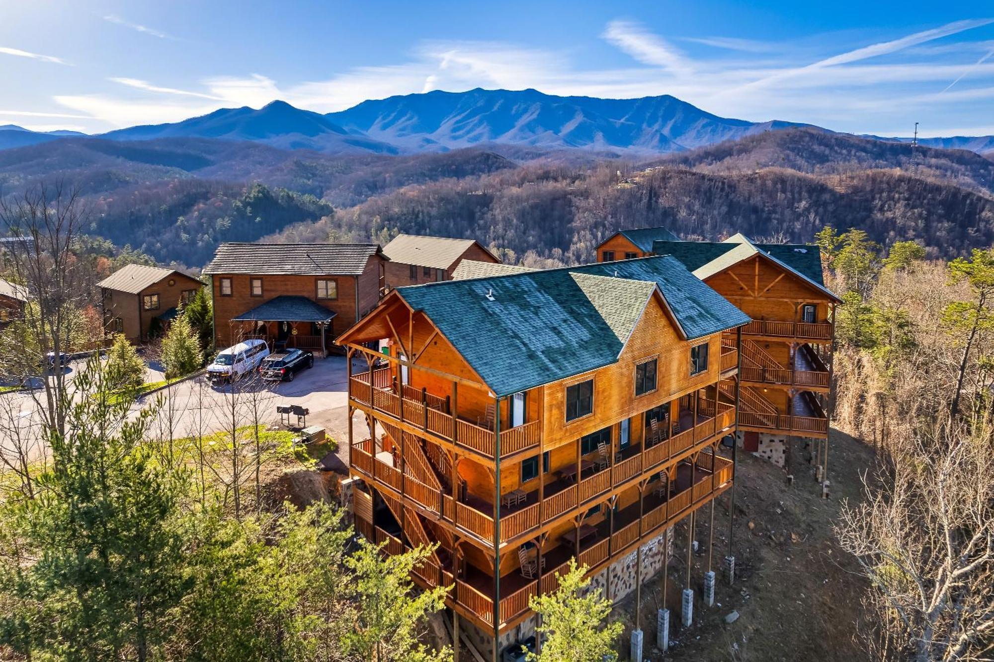 Full Equipped Cabin With A Pool And Game Room Smokies Views Gatlinburg Eksteriør bilde