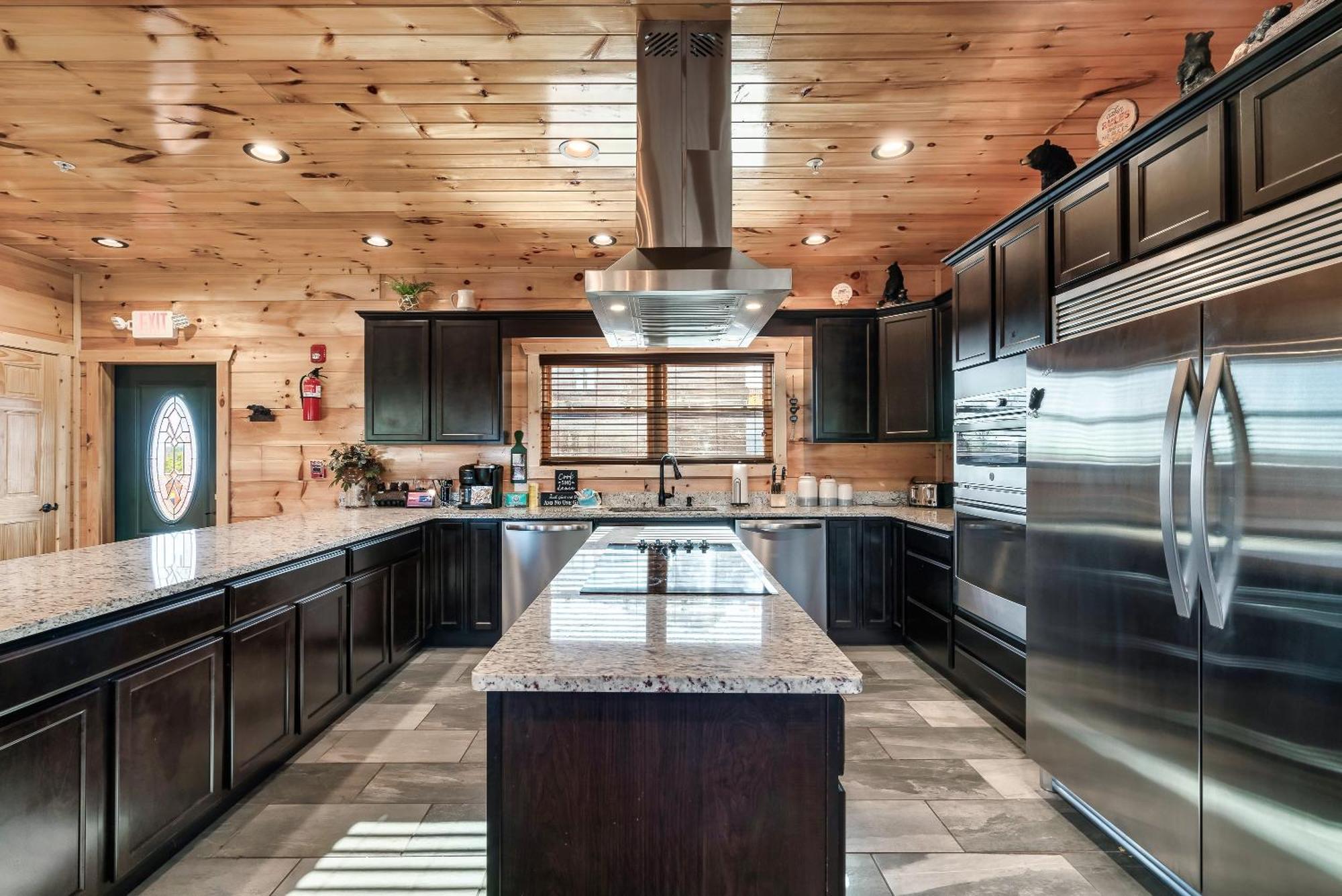 Full Equipped Cabin With A Pool And Game Room Smokies Views Gatlinburg Eksteriør bilde