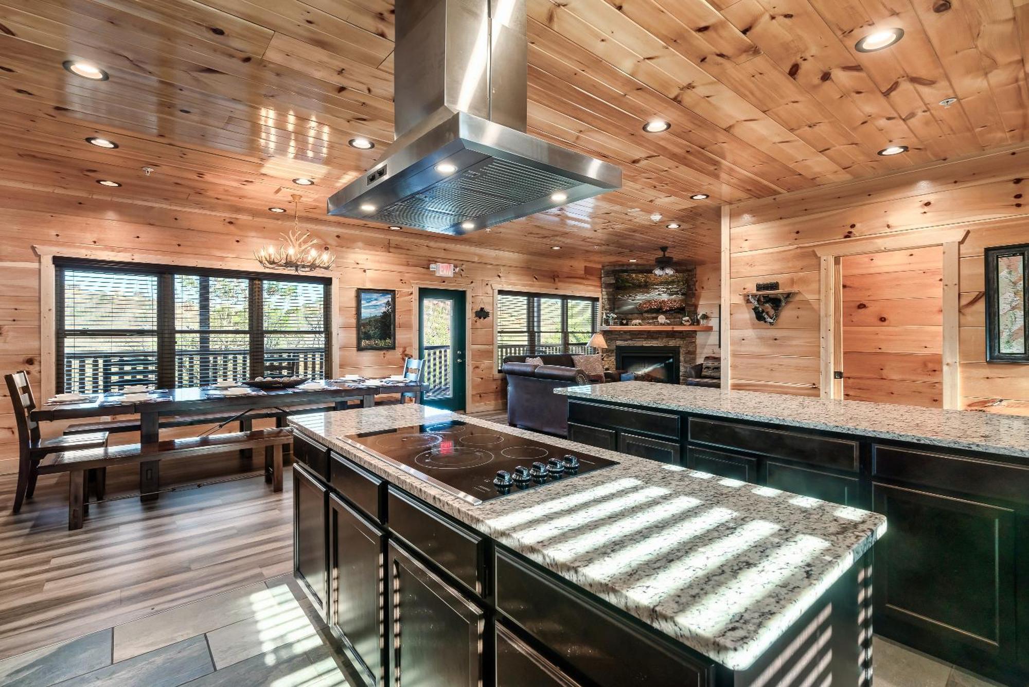 Full Equipped Cabin With A Pool And Game Room Smokies Views Gatlinburg Eksteriør bilde